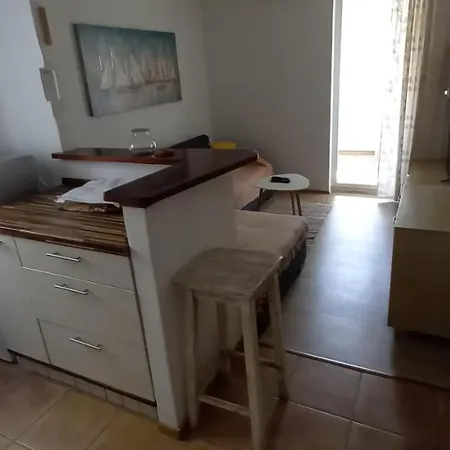 Apartment Frane