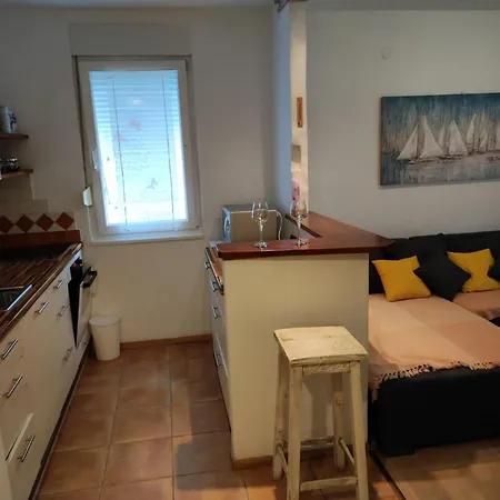 Frane Apartment