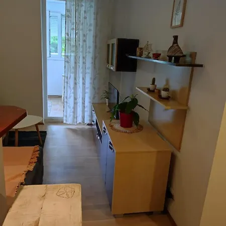 Frane Apartment *
